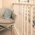 Appartement Ruime 2 Pers Bij Casino Oostende: Geniet Zee, Kunst, En Relax Ostende