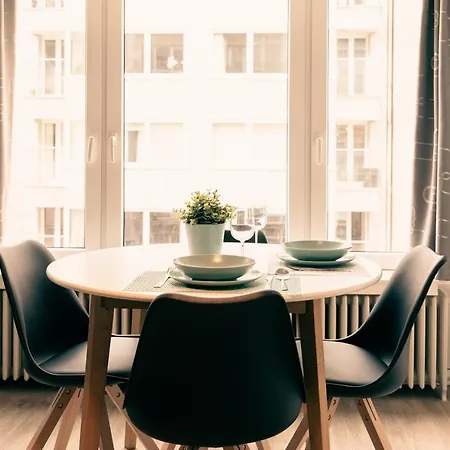 Ruime 2 Pers Bij Casino Oostende: Geniet Zee, Kunst, En Relax Appartement